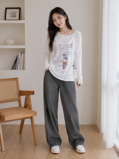 Playful Cat Graphic Long Sleeve Tee