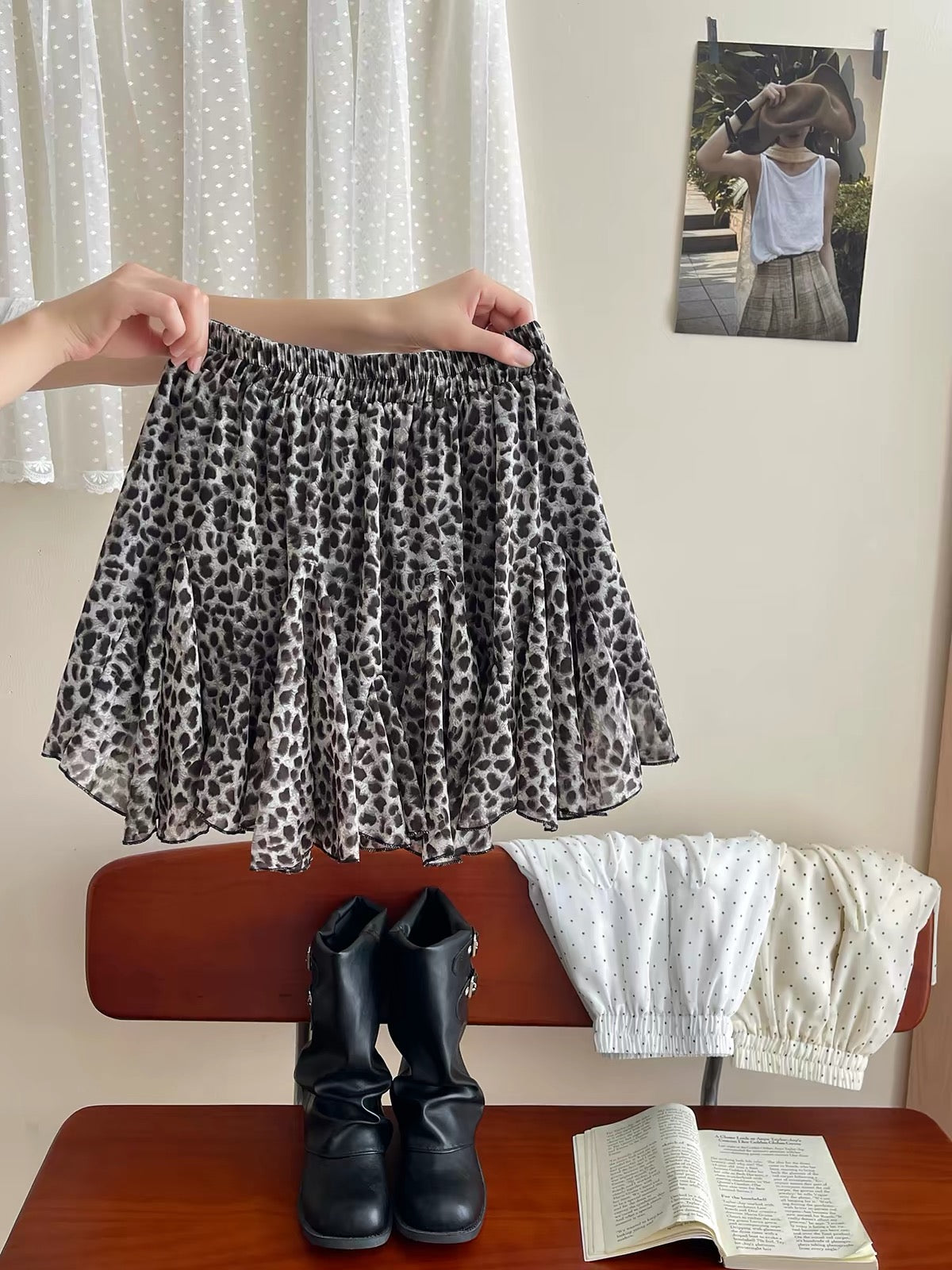 Leopard Print Pleated Mini Skirt