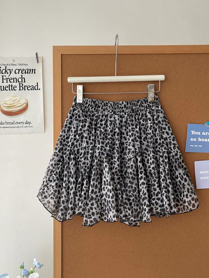 Leopard Print Pleated Mini Skirt
